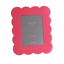 Addison Ross Scalloped Lacquer Photo Frame 5" x 7"